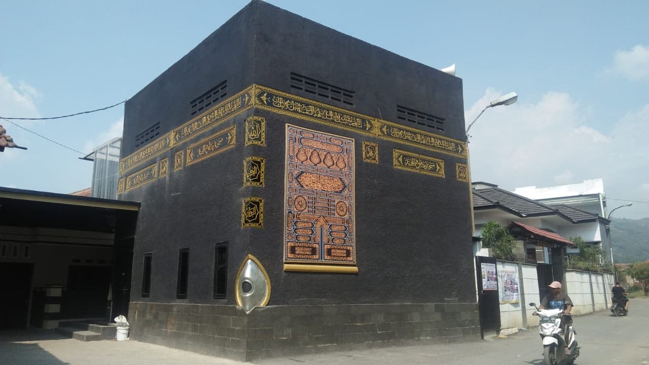 4 Masjid Mirip Ka'bah di Indonesia, Ini Penampakannya