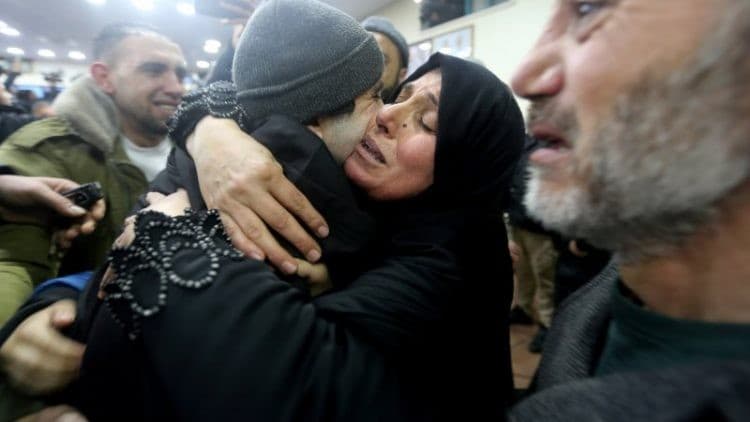 Ibu dan Anak Palestina Akhirnya Bertemu Setelah 20 Tahun Terpisah (Foto:Istimewa)