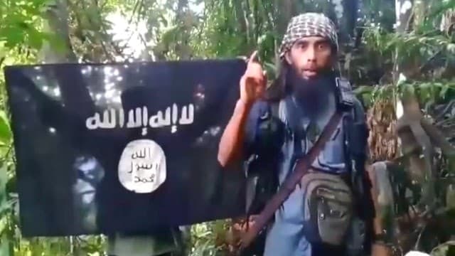 Sambil Gorok Tukang Kebun,Ali Kalora Ancam Bunuh Warga Sulteng