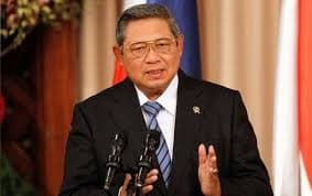 Kumenangiss..Membayangkan SBY Dituduh Jadi Sponsor Demo Omnibus Law