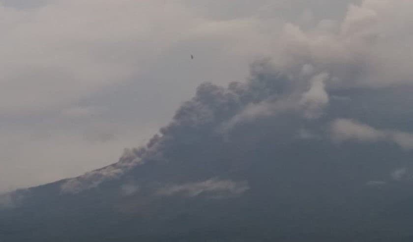 Hati-Hati, Aktivitas Gunung Semeru Meningkat