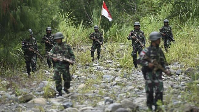 Pasukan TNI berjaga di Papua (Foto: Istimewa)
