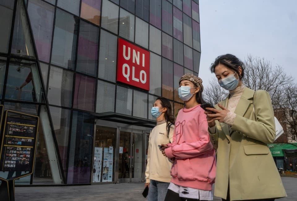 Zara Diblokir Prancis karena Terlibat Kerja Paksa Muslim Uighur