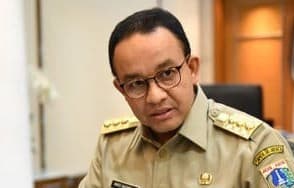 Tenaga Kesehatan Difitnah, Anies: Hentikan Itu!