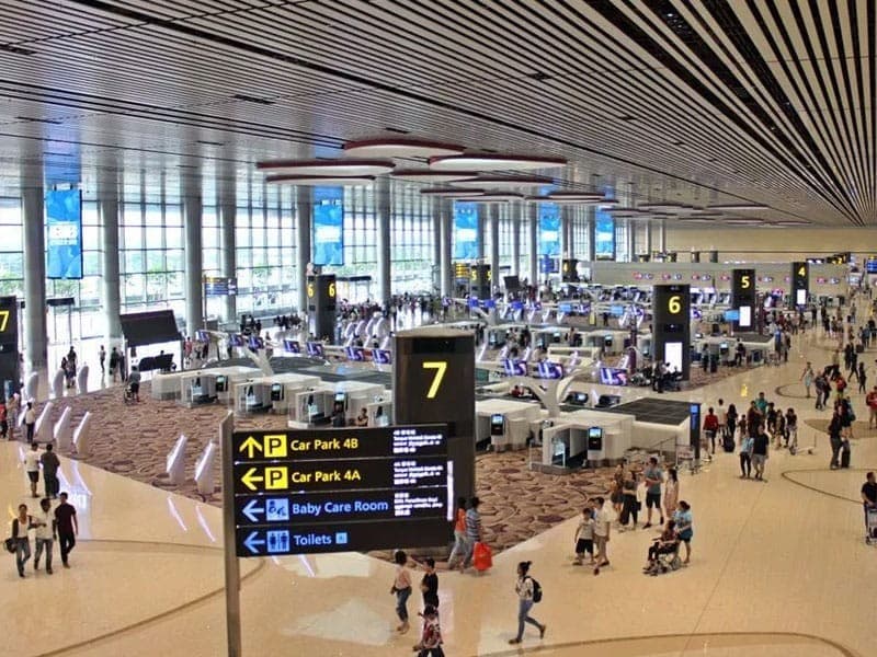 Bandara Changi di Singapura (doc: joss.co.id)