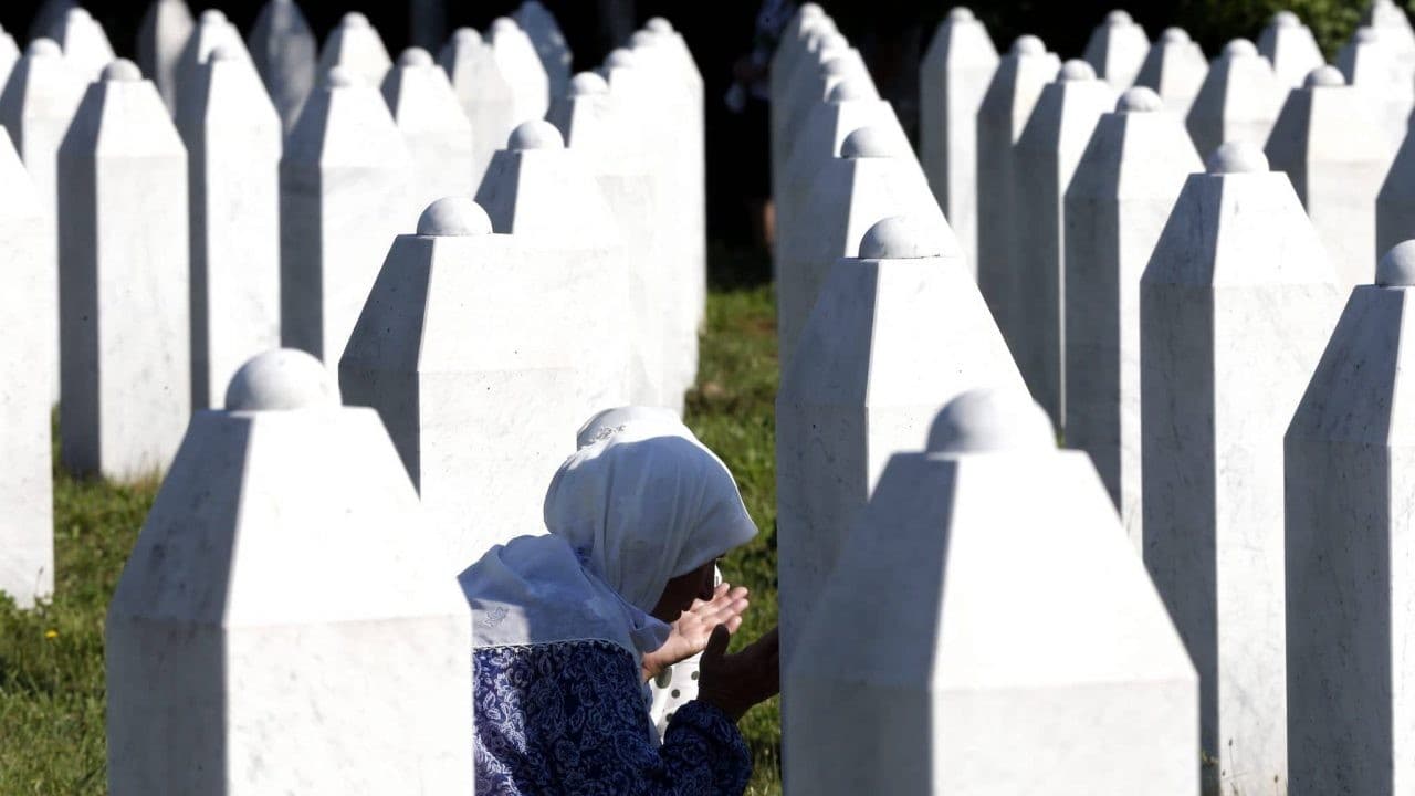 27 Tahun Pembantaian Srebrenica: Bosnia Masih Mencari 1.200 Jenazah Korban