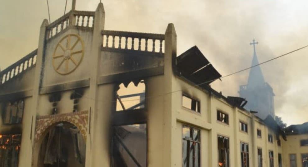 Junta Militer Myanmar Bakar Gereja Katolik, Hancurkan 100 Bangunan Keagamaan