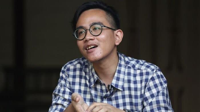 Gibran Ngambek! Mobil Dinas Ditinggal di SDN 113 Nusukan, Ternyata Gegara Ini