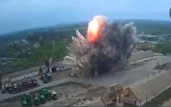 Gudnag Senjata Ukraina Digempur Roket Rusia 100 Tentara Tewas (Foto:zenger.news)