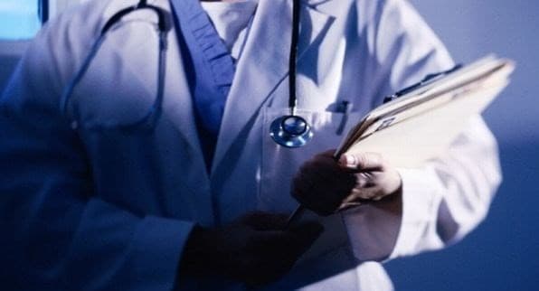 Ilustrasi dokter gadungan tipu korban wanita. (Foto: Istimewa)
