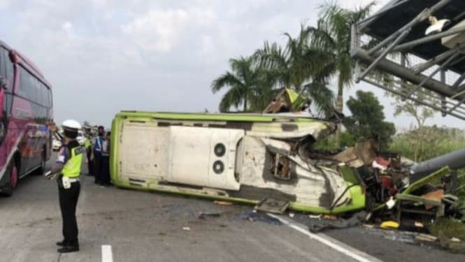 Kecelakaan di Tol Surabaya—Mojokerto (Foto:ANTARA)