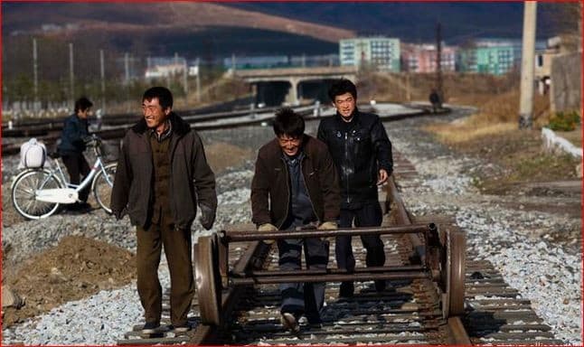 Korea Utara Putus Asa, Bantuan Cina Tiba, Rusia Belum Kirim Vaksin