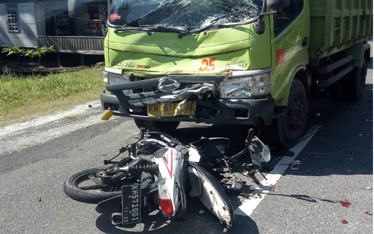 Berita Duka, Suwaryo Tergilas Truk Pengangkut Batu