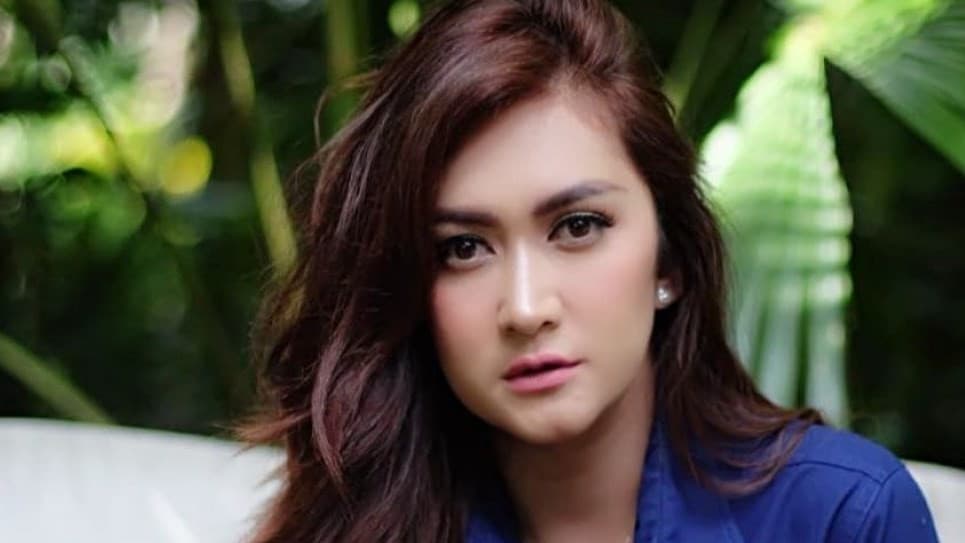 Nafa Urbach jadi korban teror penagih pinjol. (Foto: Istimewa)