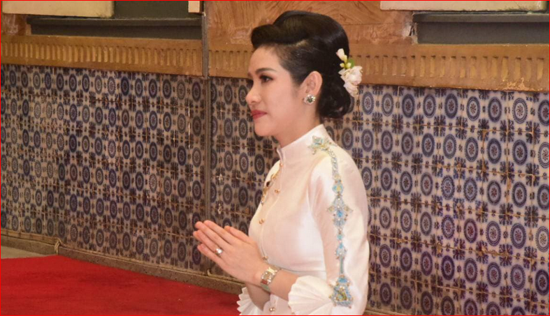 Sineenat Wongvajirapakdi, permaisuri kedua Raja Thailand, dalam salah satu acara. Foto: Twitter