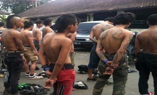 Ilustrasi penangkapan preman (foto:istimewa)