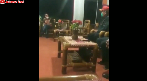 Sebuah rekaman yang memperlihatkan Bupati Alor memarahi e staf Kemensos Risma (Foto: tangkapan layar)
