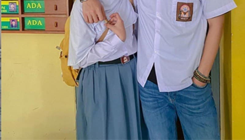 Asyik Mesum di Taman, Dua ABG Putih Abu-abu Pacitan Diamankan dan Dibina Polisi