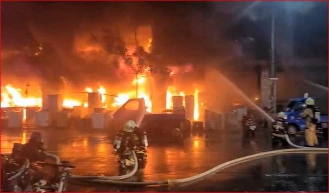 Gedung Hantu di Taiwan Terbakar, 45 Tewas