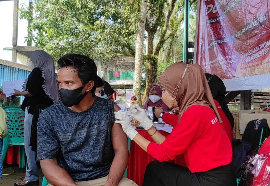 Upaya BIN Bentengi Masyarakat Pesisir Tarakan Lewat Vaksinasi Covid-19