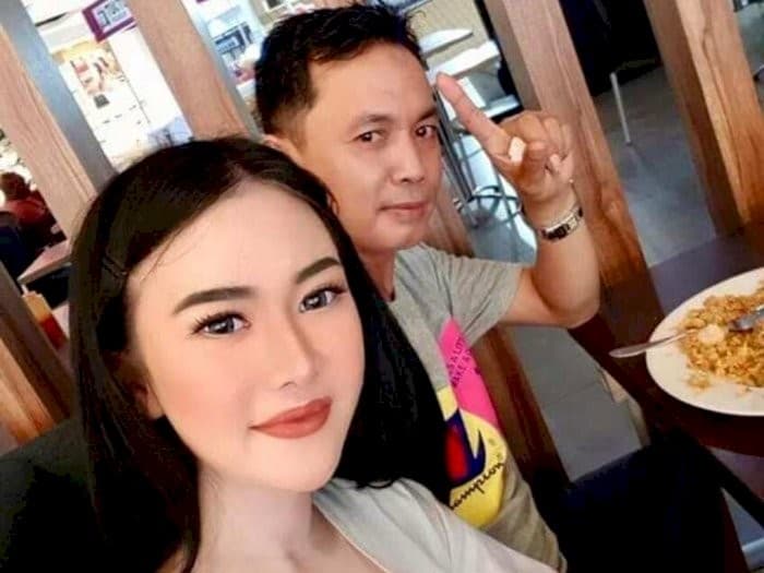 Virgita Legina dan Suaminya Nasruddin (Foto: Istimewa)