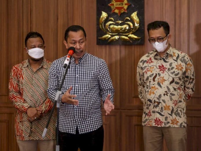 Ketua Komnas HAM Ahmad Taufan Damanik (Tengah) (Foto: ANTARA/Asprilla Dwi Adha)