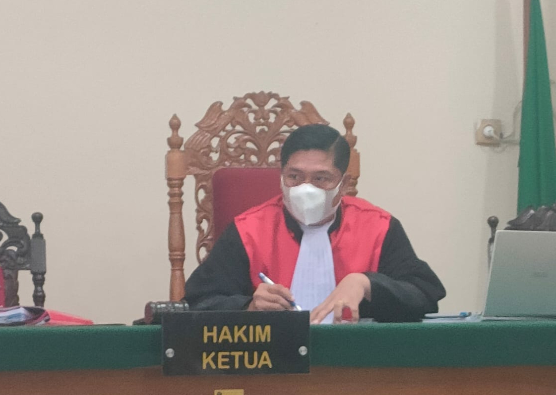 Hakim Tunggal Pengadilan Negeri Pekanbaru Salmon Ginting (Foto: Puspenkum Kejagung)