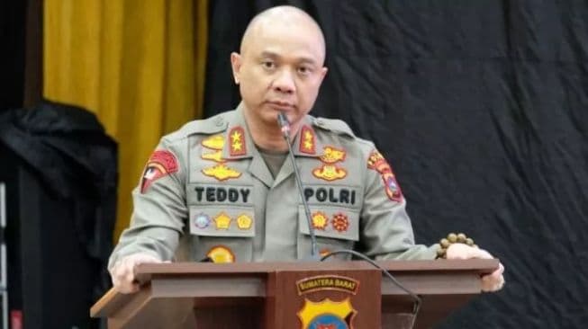 Irjen Teddy Minahasa (Foto: Istimewa)