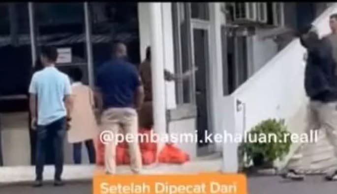 Anak Ferdy Sambo Masih Dikawal Ajudan Saat Jenguk di Rutan, Netizen Kompak 'Colek' Kapolri: Benar Dipecat atau Bohongan?