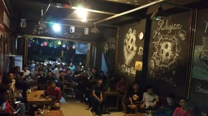Ilustrasi Nobar Piala Dunia di Warkop (Fototribun-timur.com)