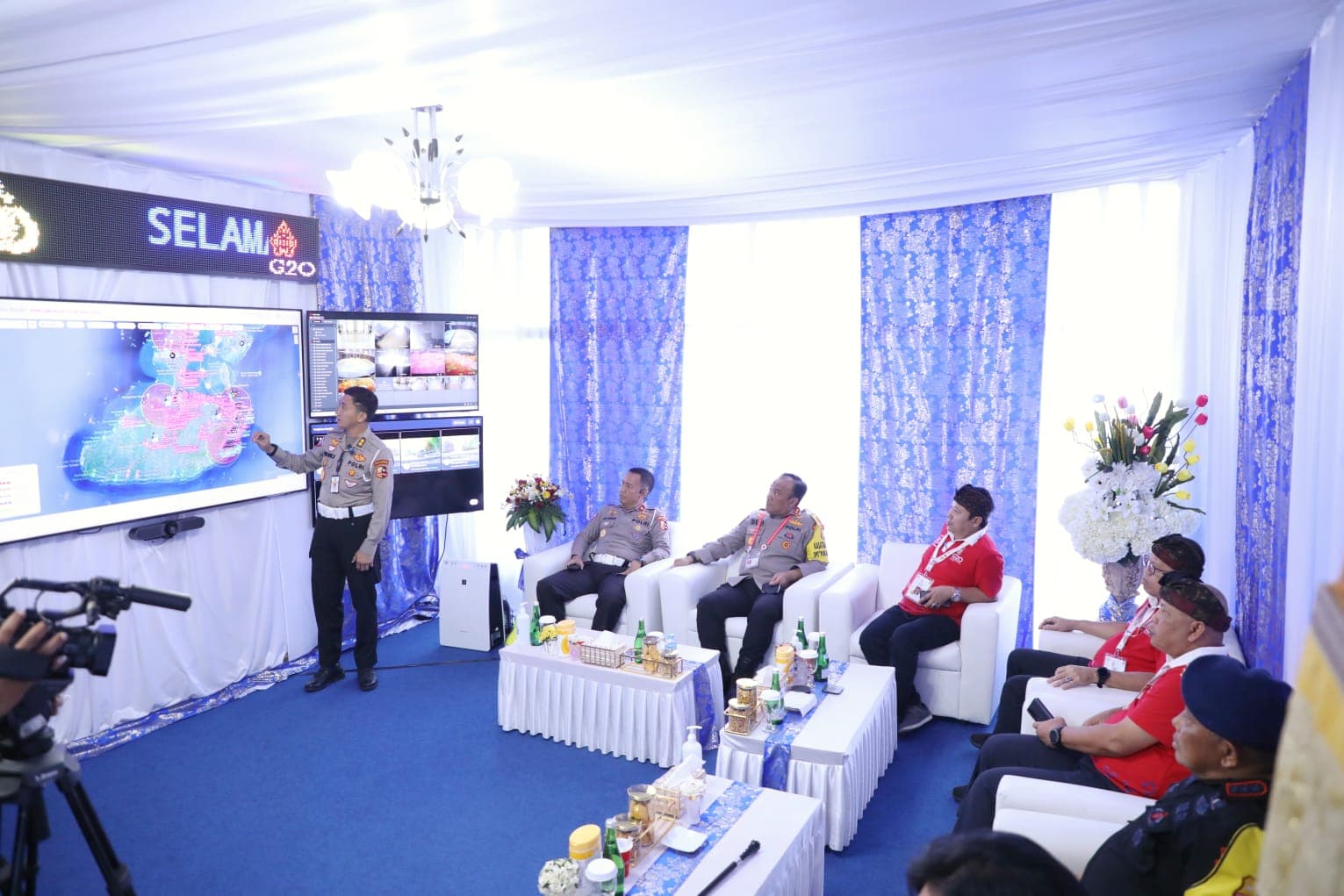 Kompolnas meninjau kesigapan Polri amankan KTT G20 Bali (Foto: Humas Polri)