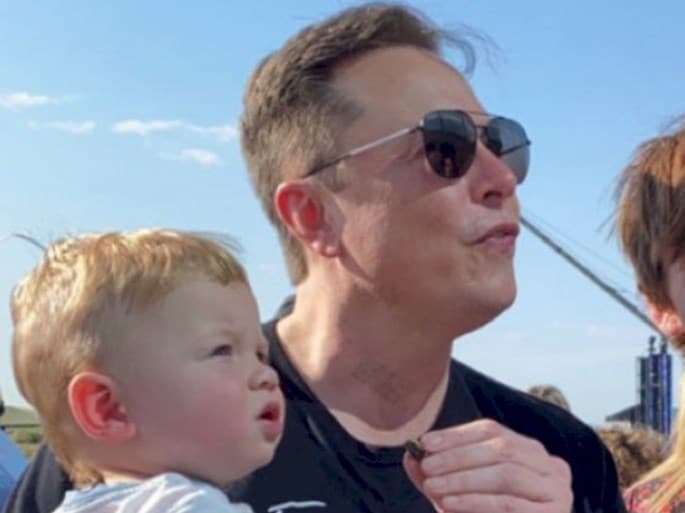 Elon Musk dan anaknya, Little X