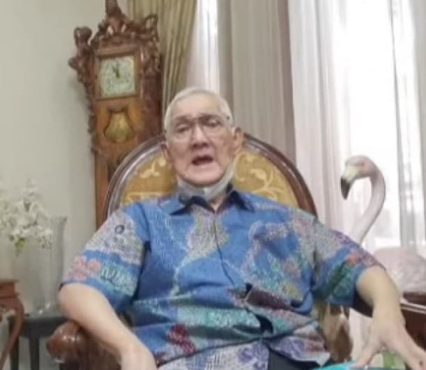 Mantan Wakil Presiden Ri ke 6,  Try Sutrisno (Foto:Istimewa)