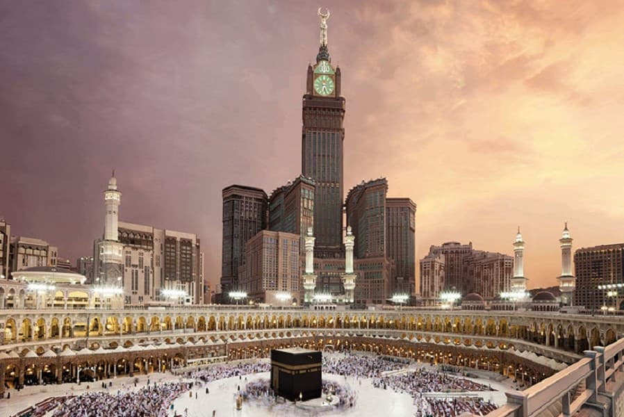 Ilustrasi Umrah di Tanah Suci