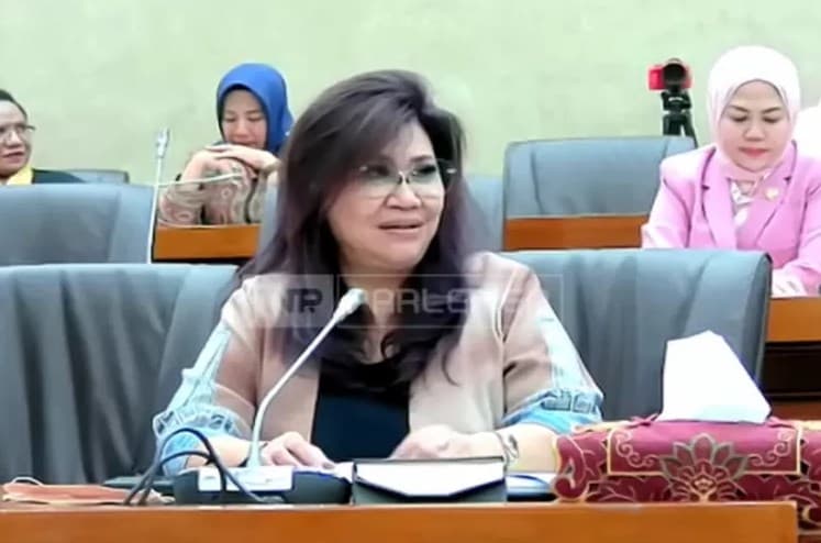 Sebut KRL Chaos Cuma Saat Lebaran dan Tahun Baru, Anggota DPR Evita Nursanty Diskakmat Netizen!