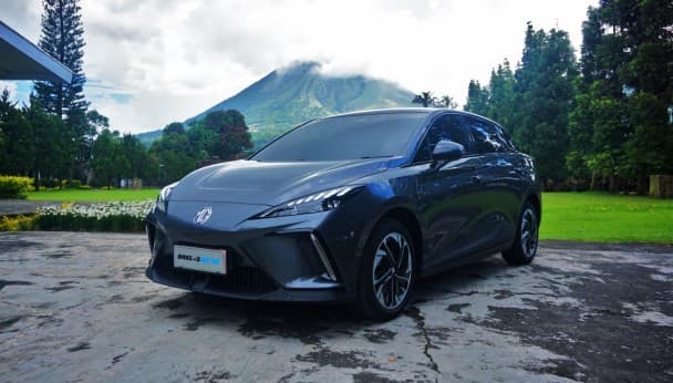 Mobil listrik MG4 EV