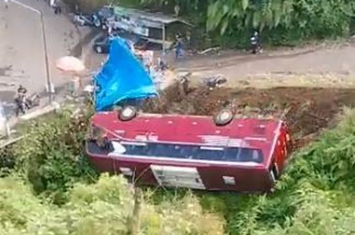Kecelakaan Bus di Guci Tegal (Foto: Istimewa)