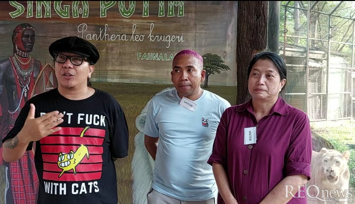 Ketua Animal Defender Indonesia (ADI) Doni Herdaru, Pendiri Animal Hope Shelter, Christian Joshuapale dan Pemilik Pejaten Shelter dr Susana Somali di Faunaland Ancol (Foto: Hastina/REQnews)