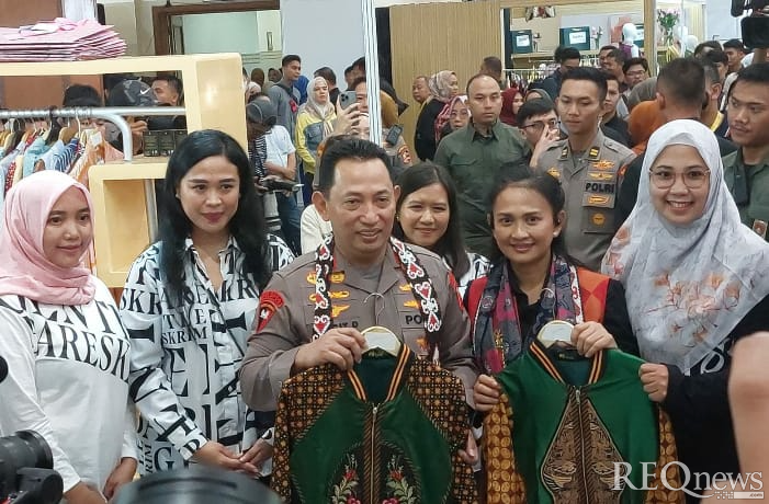 Kapolri Jenderal Listyo Sigit Prabowo di Bazar Bhayangkari JCC, Senayan (Foto: Hastina/REQnews)