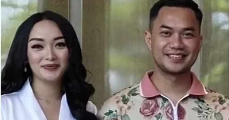 Zaskia Gotik dan Sirajudin Machmud (Foto:Istimewa)