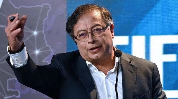 Presiden Kolombia Petro Tak Sudi Berlutut ke Trump
