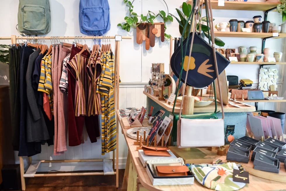 Ilustrasi bisnis fashion (Foto: zonaebt.com)
