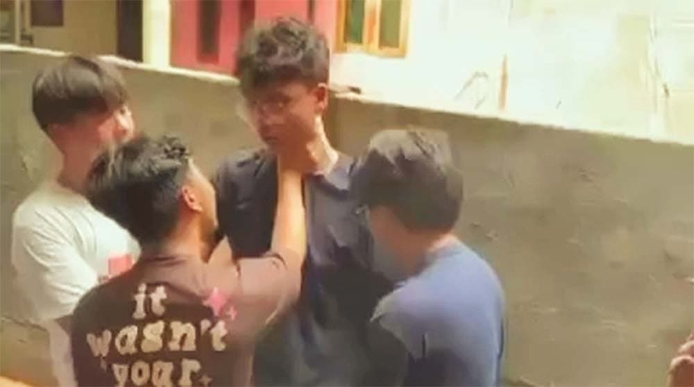 Rekaman video perundungan di BINUS School  (Foto:Istimewa)