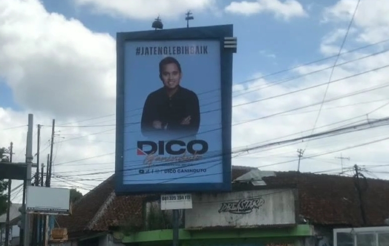 Baliho Bupati Kendal Dico Ganinduto di Jawa Tengah (Foto: Istimewa)