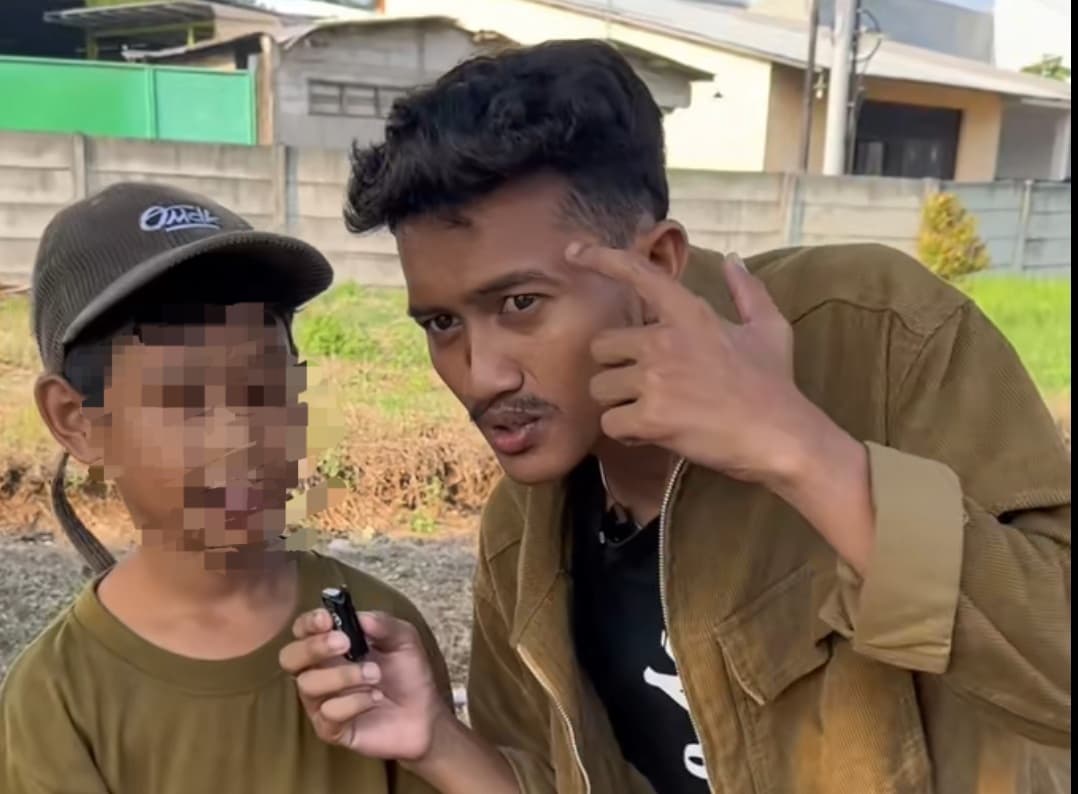 Tiktoker Galih Loss ditangkap polisi terkait dugaan penistaan agama (Foto: Tangkapan Layar) Tiktoker Galih Loss ditangkap polisi terkait dugaan penistaan agama (Foto: Tangkapan Layar)