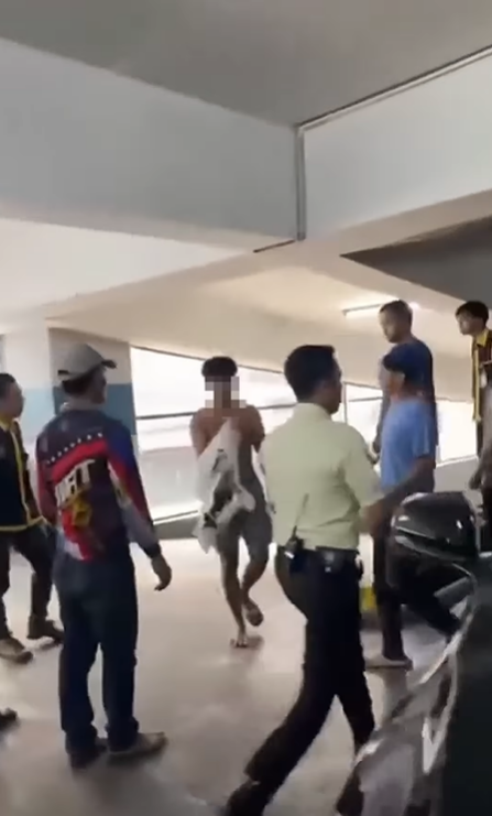 Viral Pasangan Sejoli Tertangkap Basah Mesum di Dalam Mobil hingga Dikejar Security