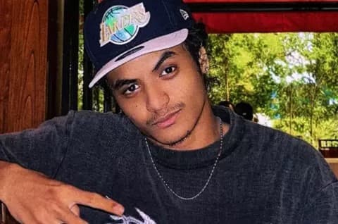 Vadel Badjideh Diduga Kabur Bawa 3 Koper Usai Heboh Lolly Dijemput Paksa Nikita Mirzani