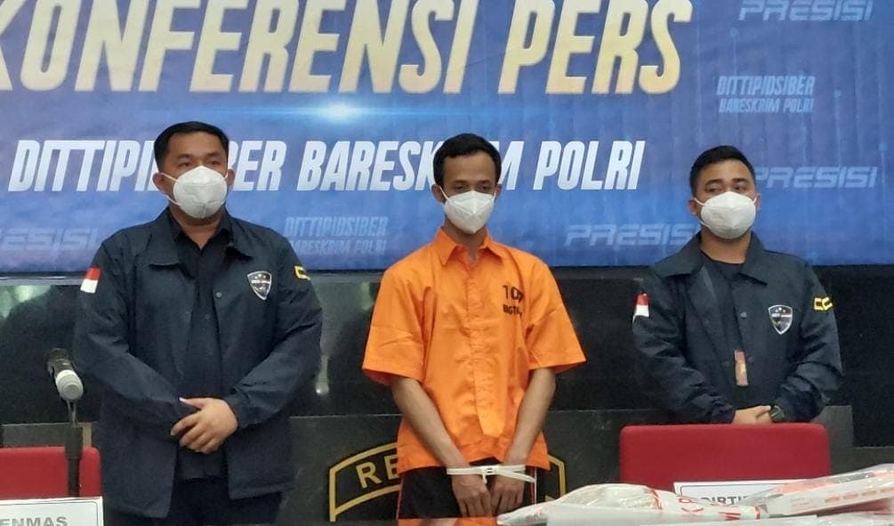 Bobol dan Jual Data Milik BKN, Oknum Guru Honorer di Banyuwangi Raup Keuntungan 8.000 Dollar AS!