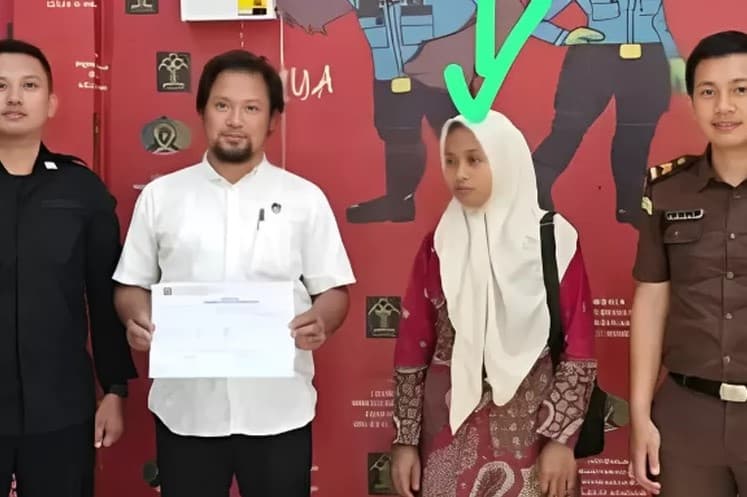 Viral Guru Honorer Dibui Gegara Jewer Siswa, Diduga Berujung Diperas Rp 50 Juta oleh Wali Murid yang Oknum Polisi. (Foto: TikTok)