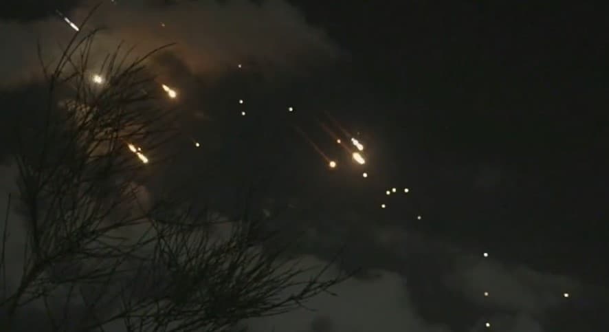 Iran Gunakan Rudal Hipersonik Fattah-2 untuk Menghantam Israel